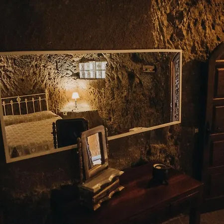 Casa Cueva El Mimo