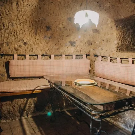 Casa Cueva El Mimo * Artenara