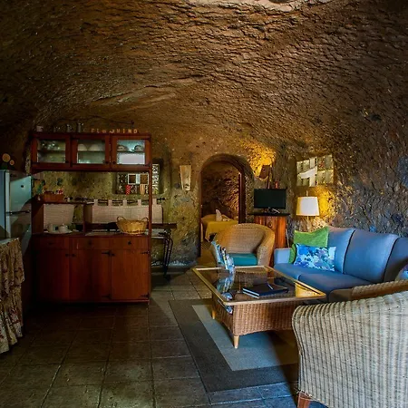 Casa Cueva El Mimo *