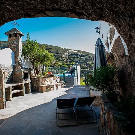 Casa Cueva El Mimo * Artenara