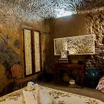 Casa Cueva El Mimo